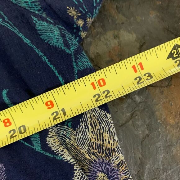 Old Navy flutter top - Picture 5 of 8